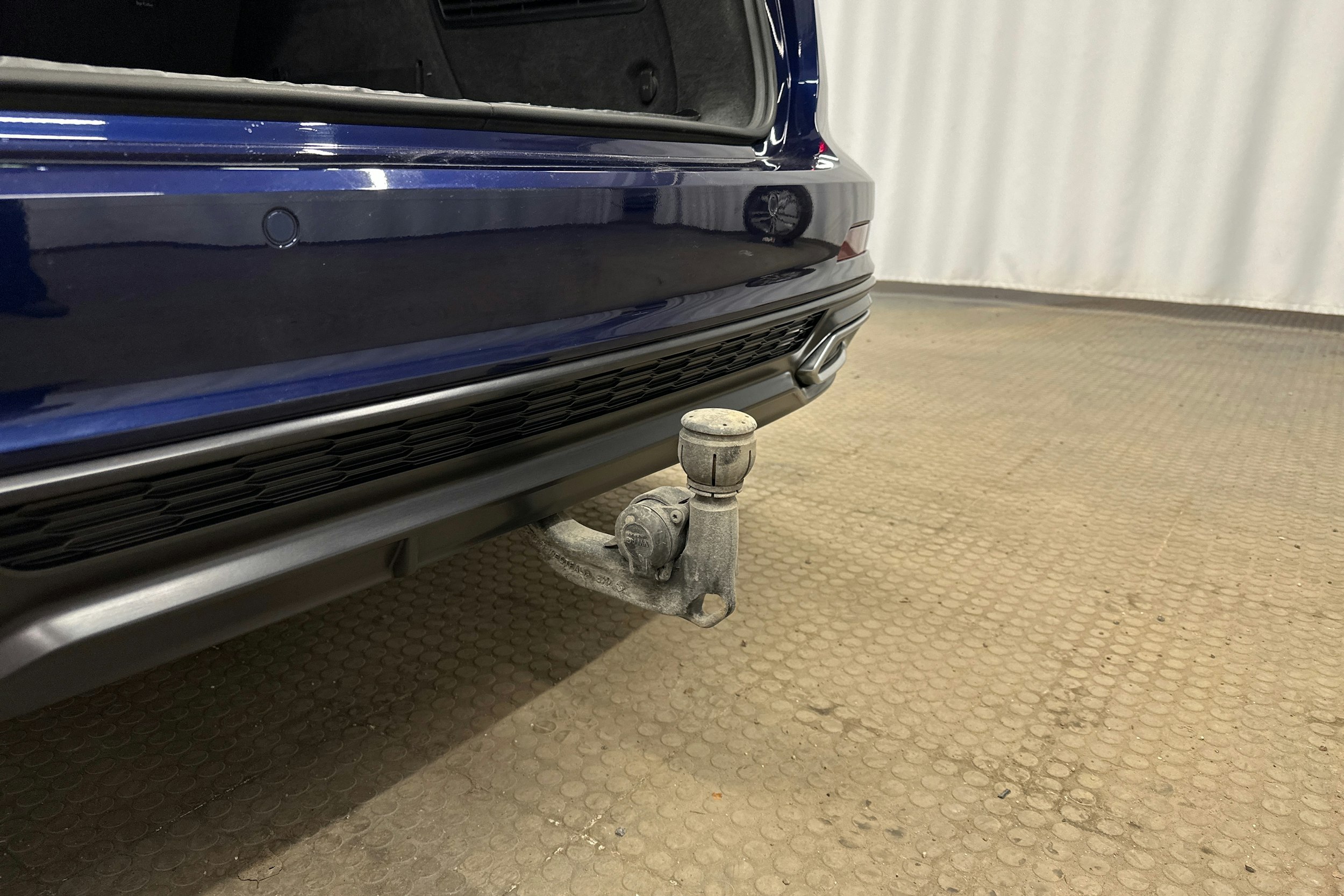 sininen Audi A6 2019 kuva 37.