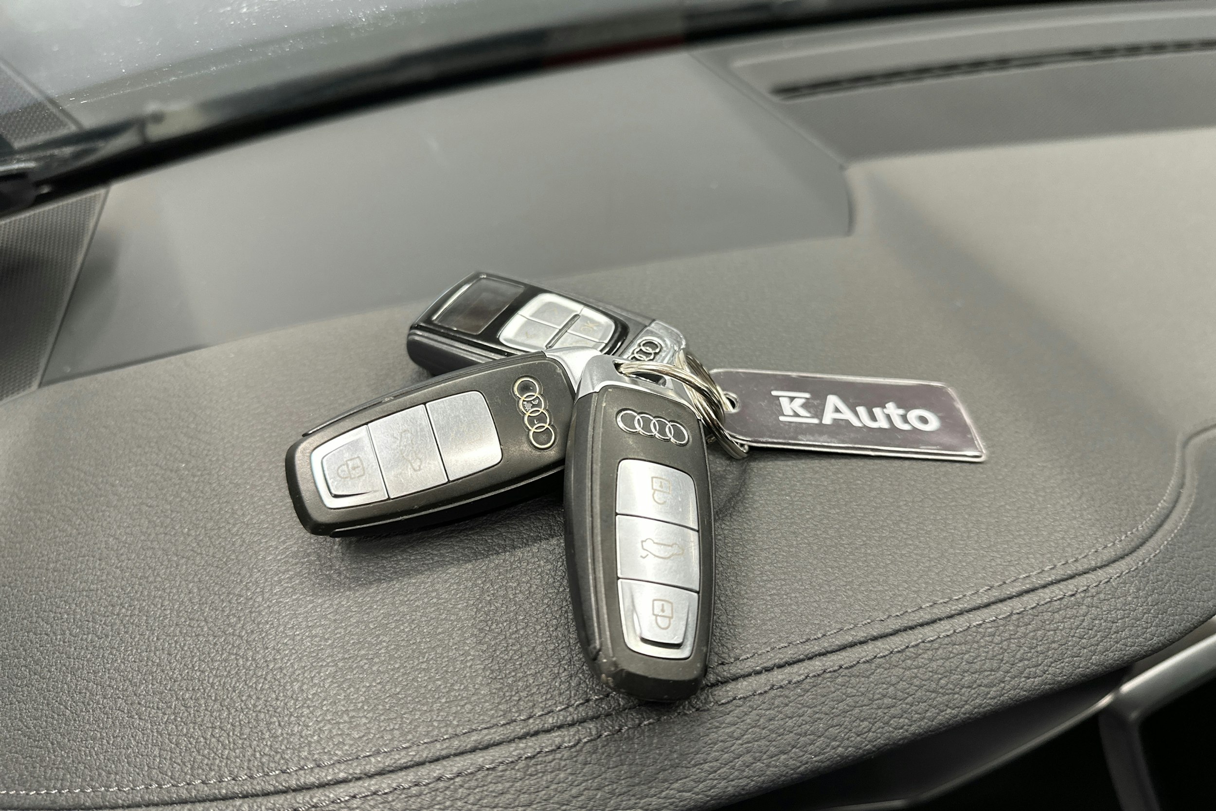 sininen Audi A6 2019 kuva 38.