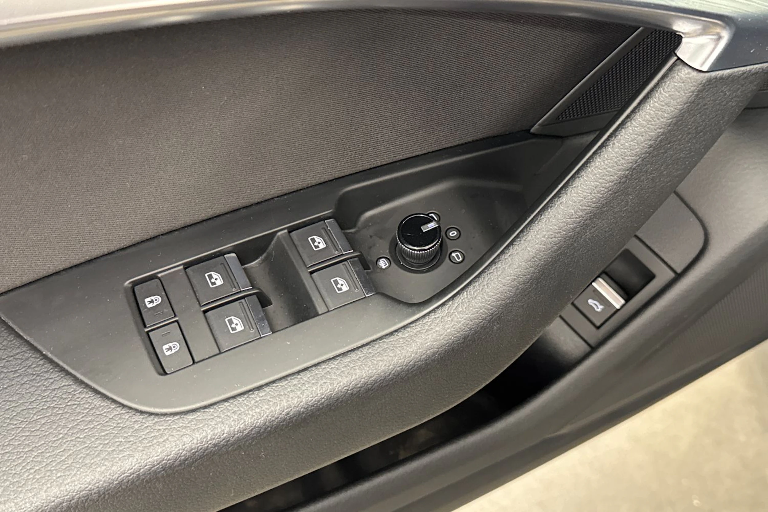 musta Audi A6 2019 kuva 15.
