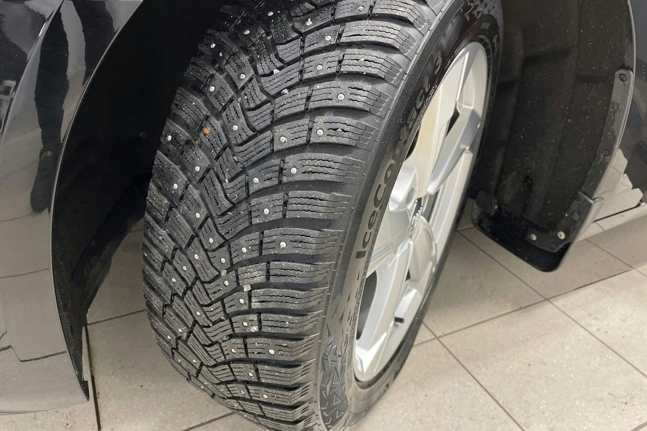 musta Audi A6 2019 kuva 13.