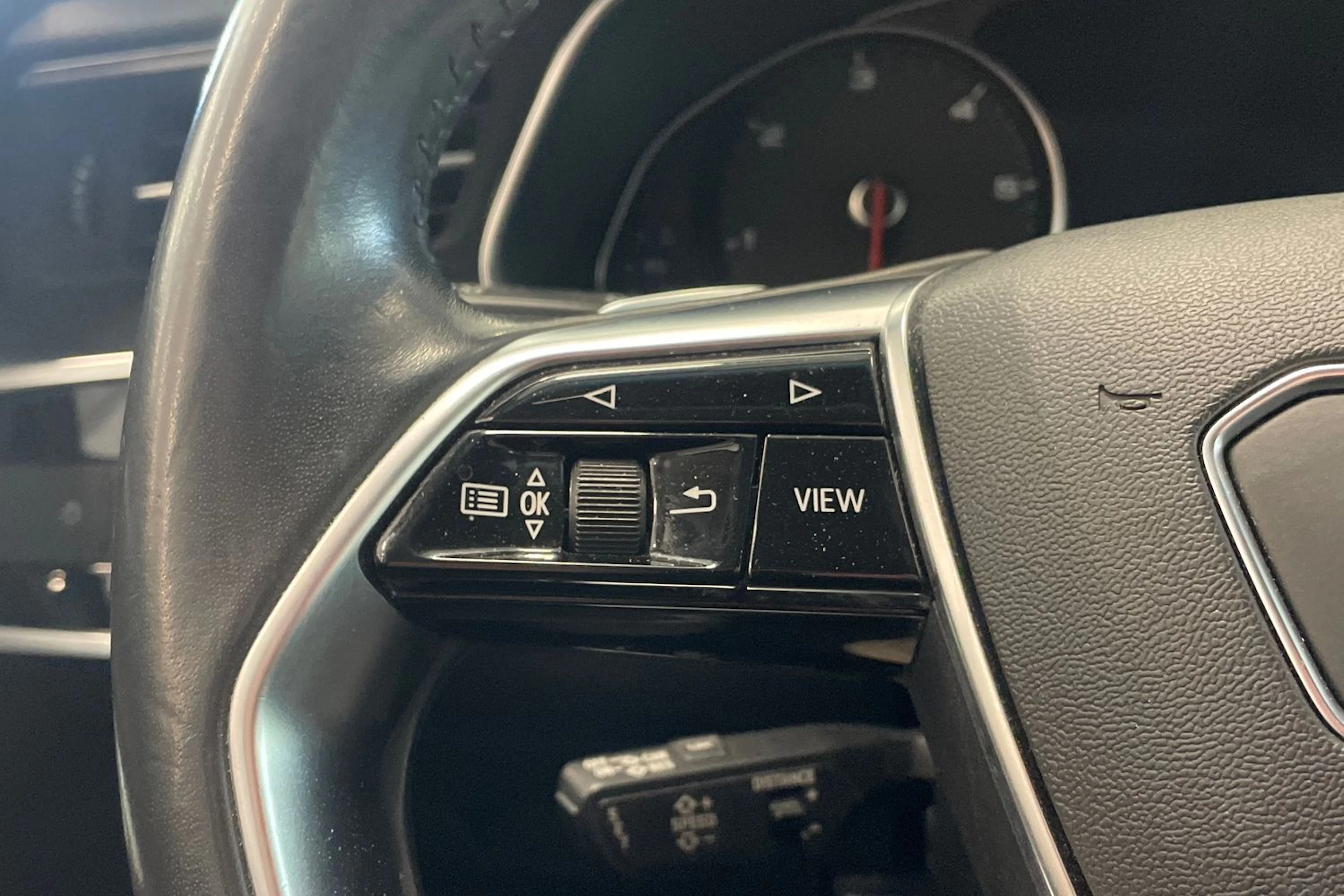 musta Audi A6 2019 kuva 17.