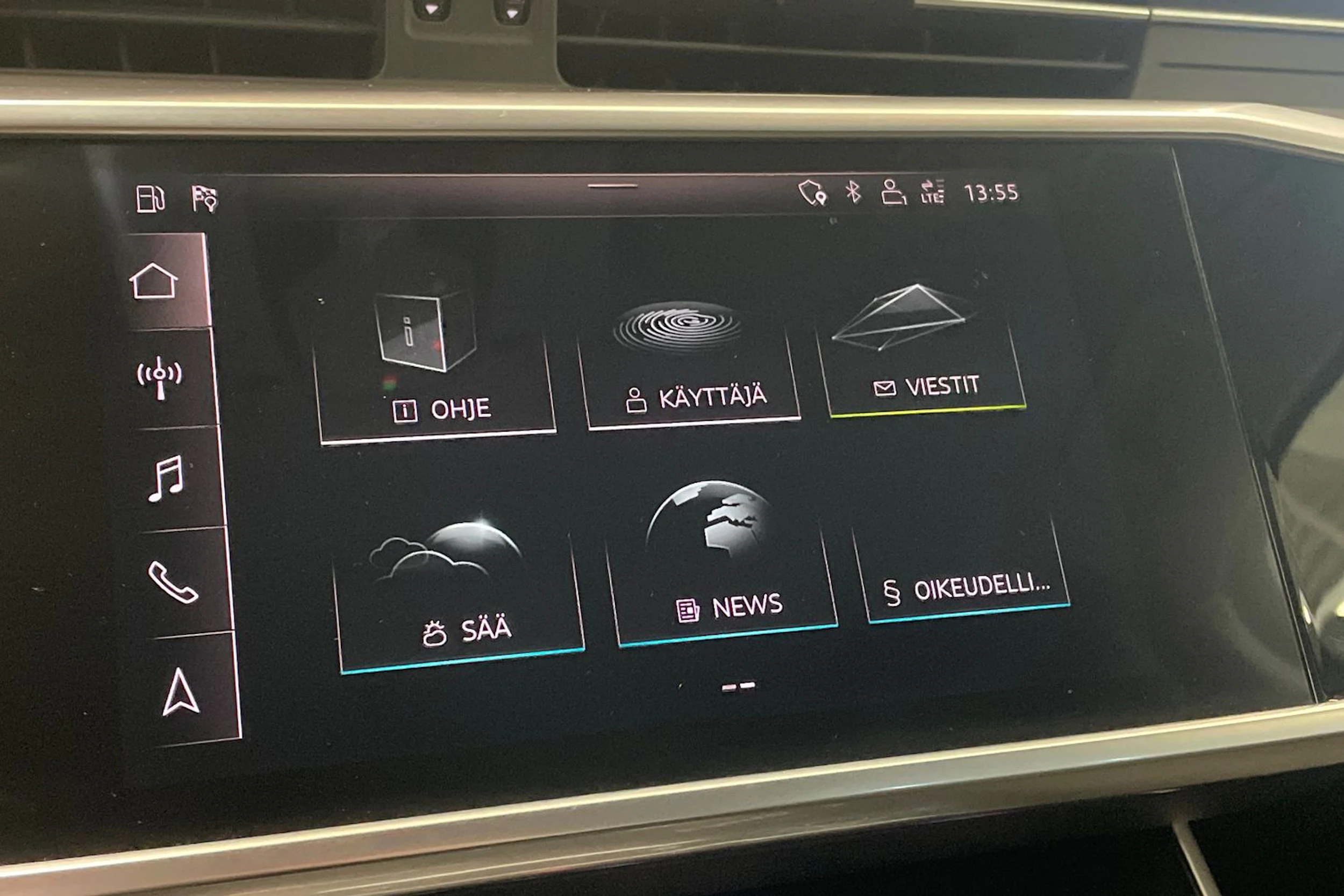 musta Audi A6 2019 kuva 22.