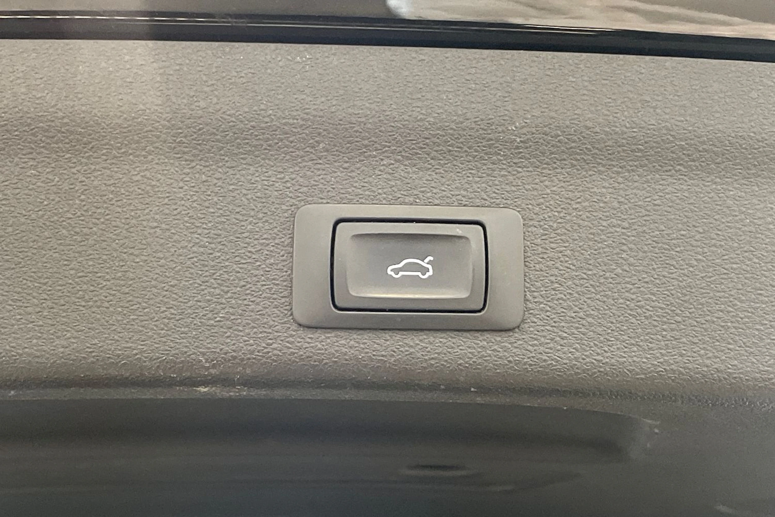 musta Audi A6 2019 kuva 34.