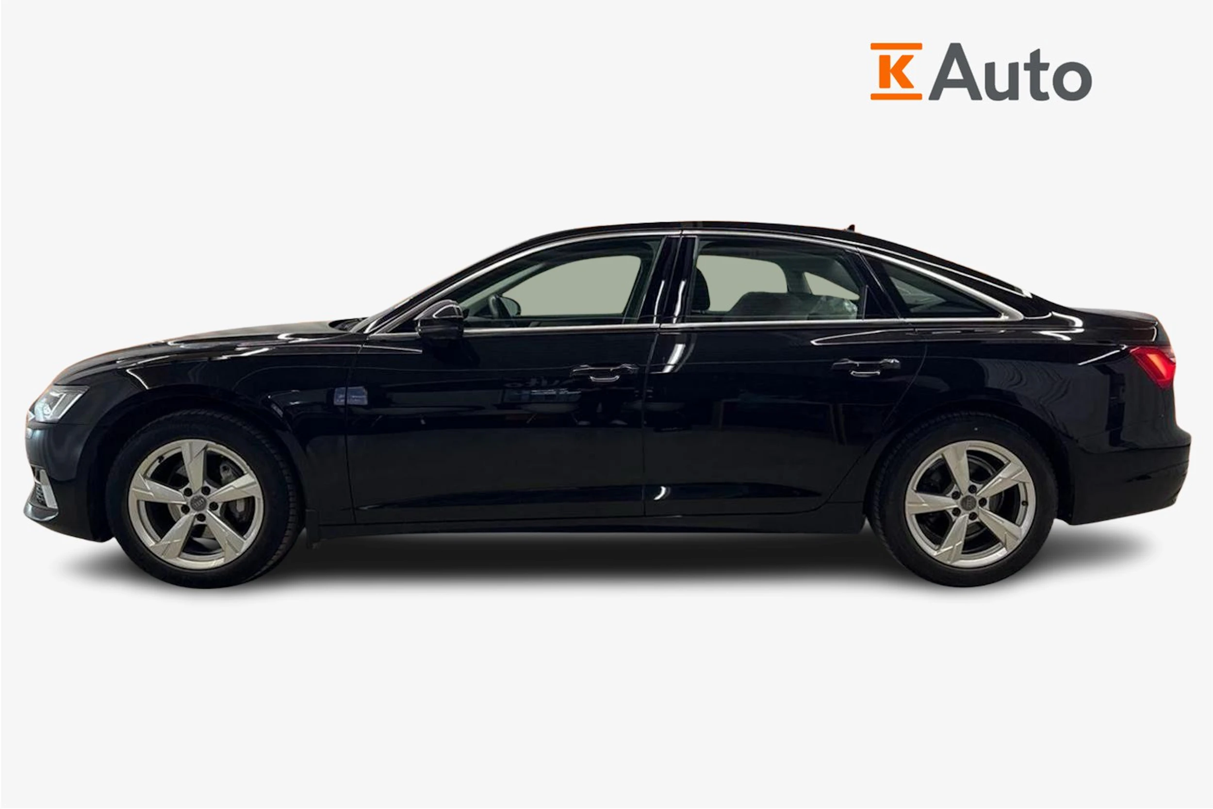 musta Audi A6 2020 kuva 5.