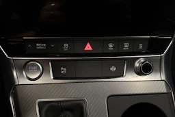 musta Audi A6 2020 kuva 28.
