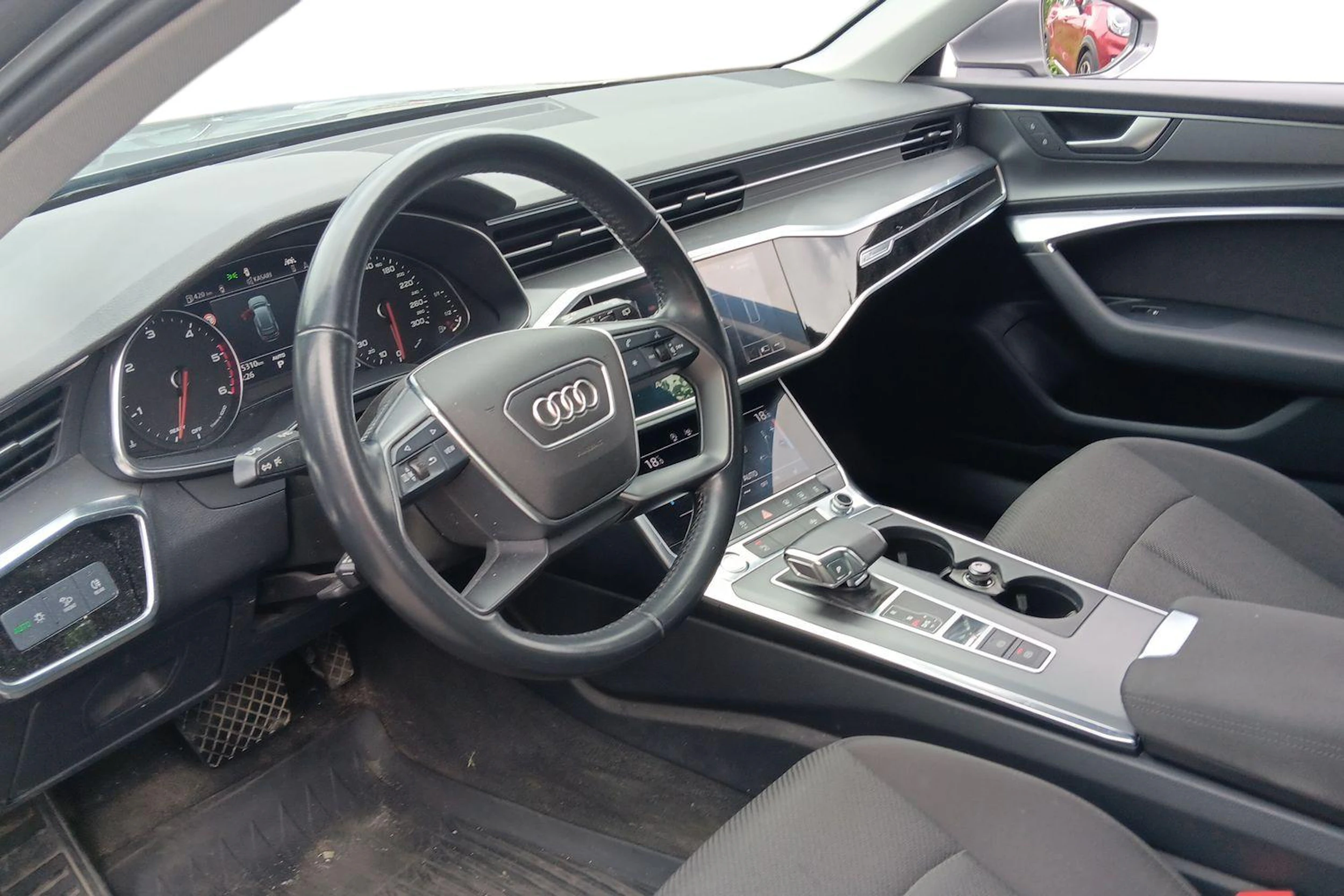 Harmaa Audi A6 2020 kuva 3.
