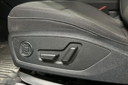 harmaa Audi A6 2020 kuva 16.