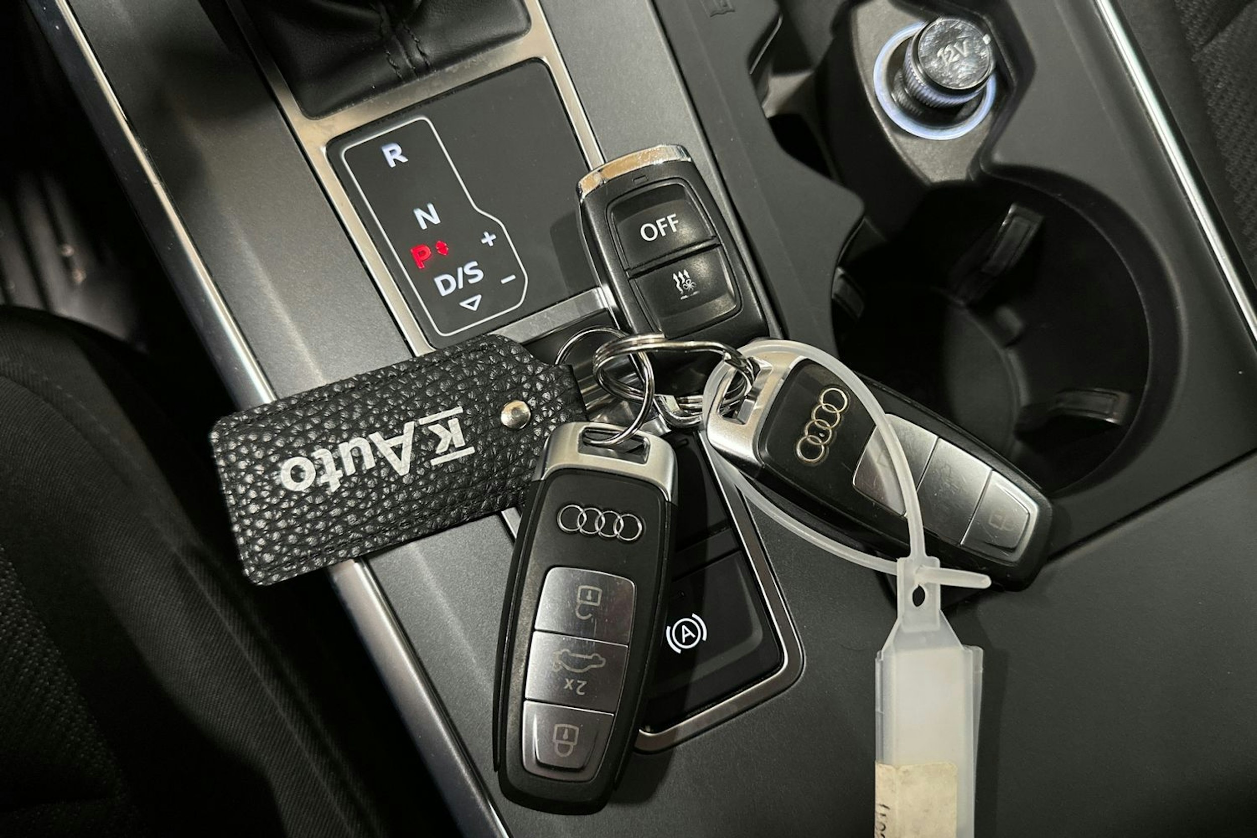 harmaa Audi A6 2020 kuva 25.