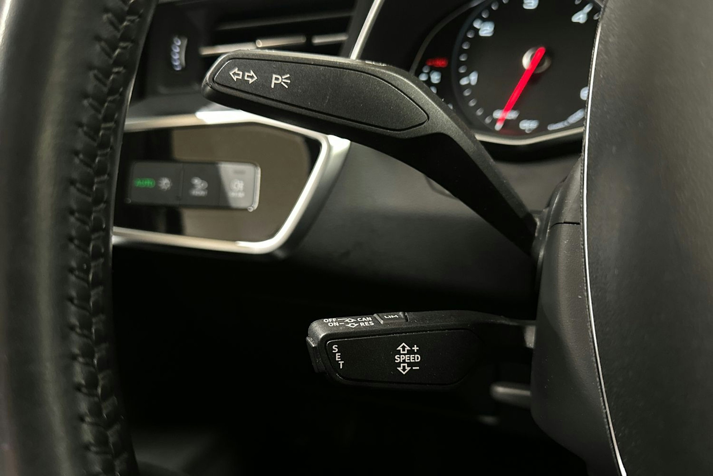 harmaa Audi A6 2020 kuva 27.