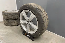 musta Audi A6 2020 kuva 11.
