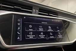musta Audi A6 2020 kuva 18.