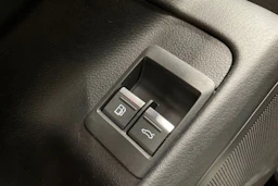 musta Audi A6 2020 kuva 27.