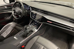 musta Audi A6 2020 kuva 32.