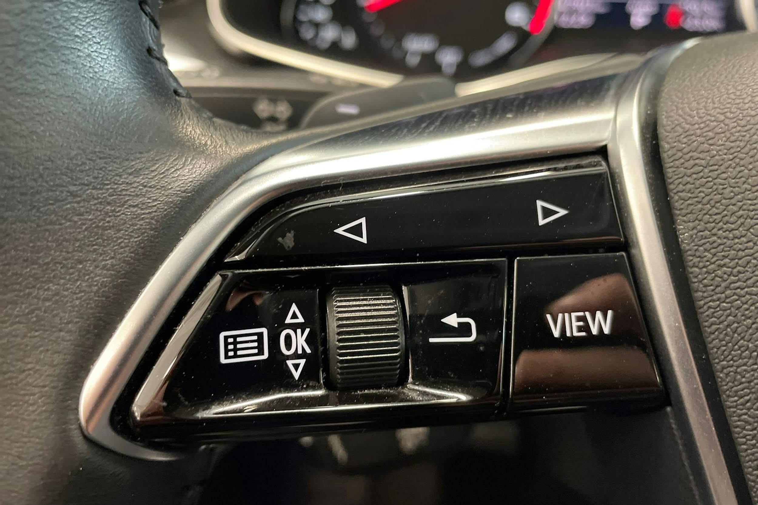 valkoinen Audi A6 2020 kuva 17.