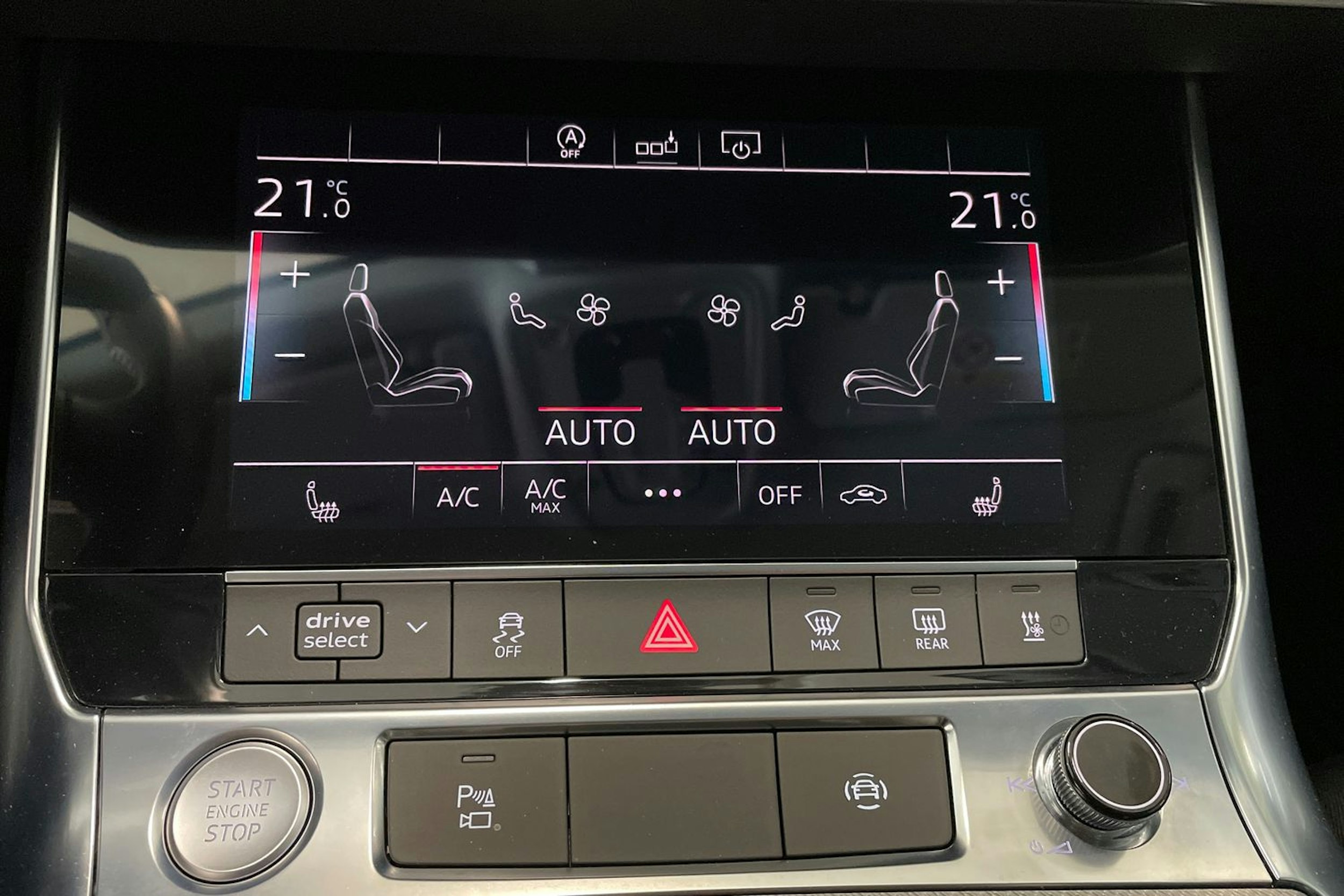 valkoinen Audi A6 2020 kuva 30.