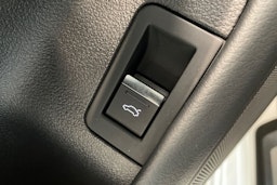 valkoinen Audi A6 2020 kuva 35.