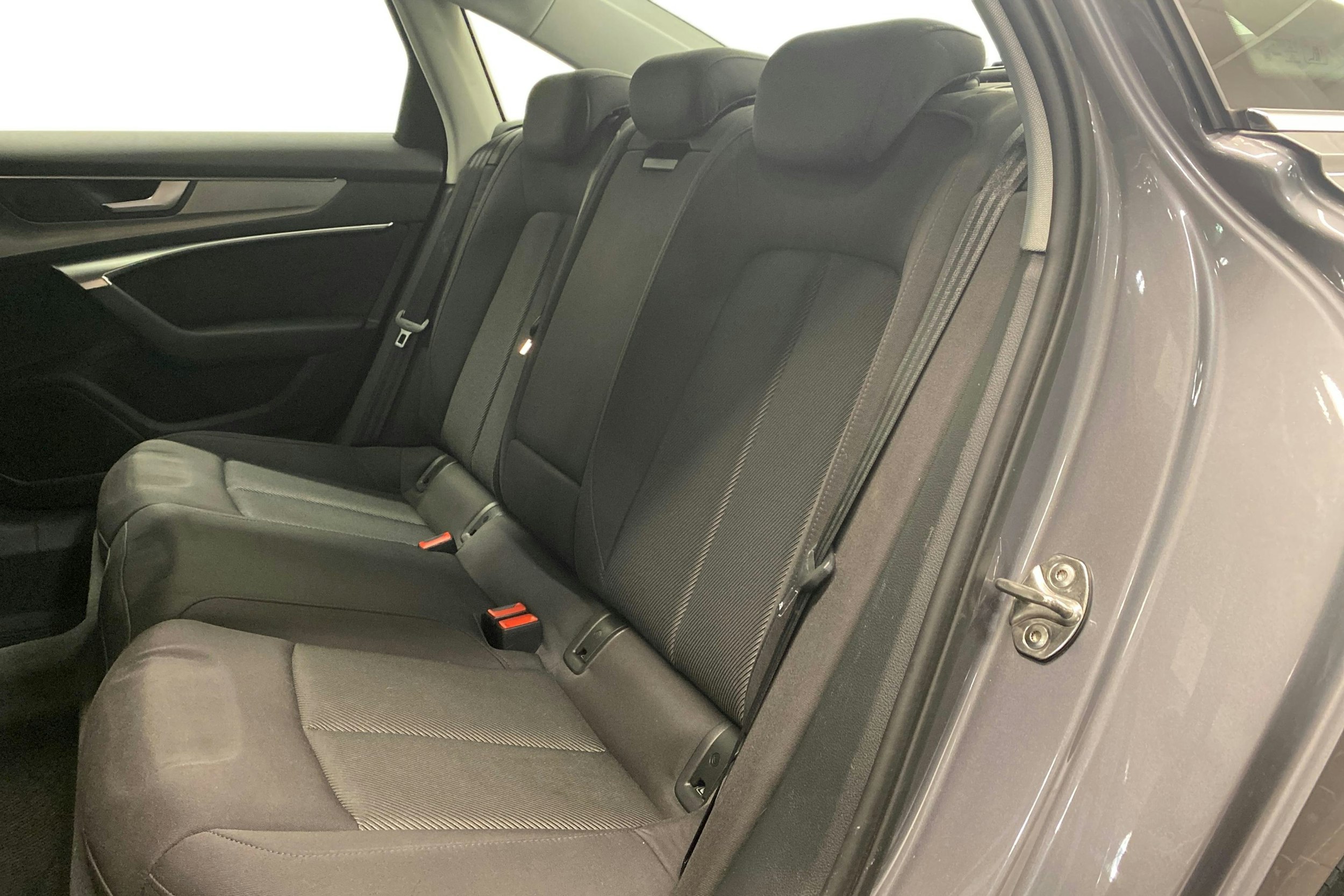 harmaa Audi A6 2020 kuva 13.