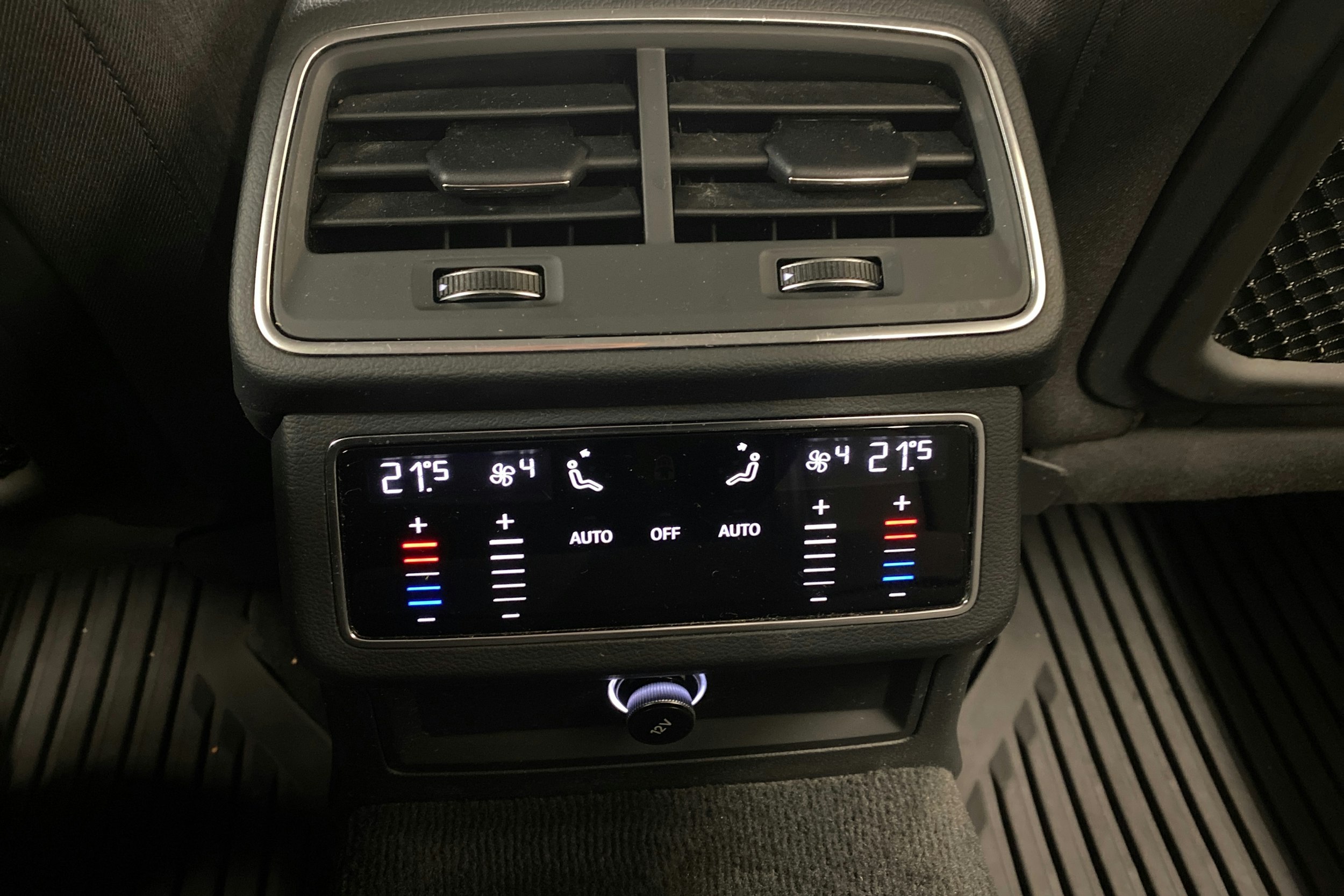 harmaa Audi A6 2020 kuva 21.