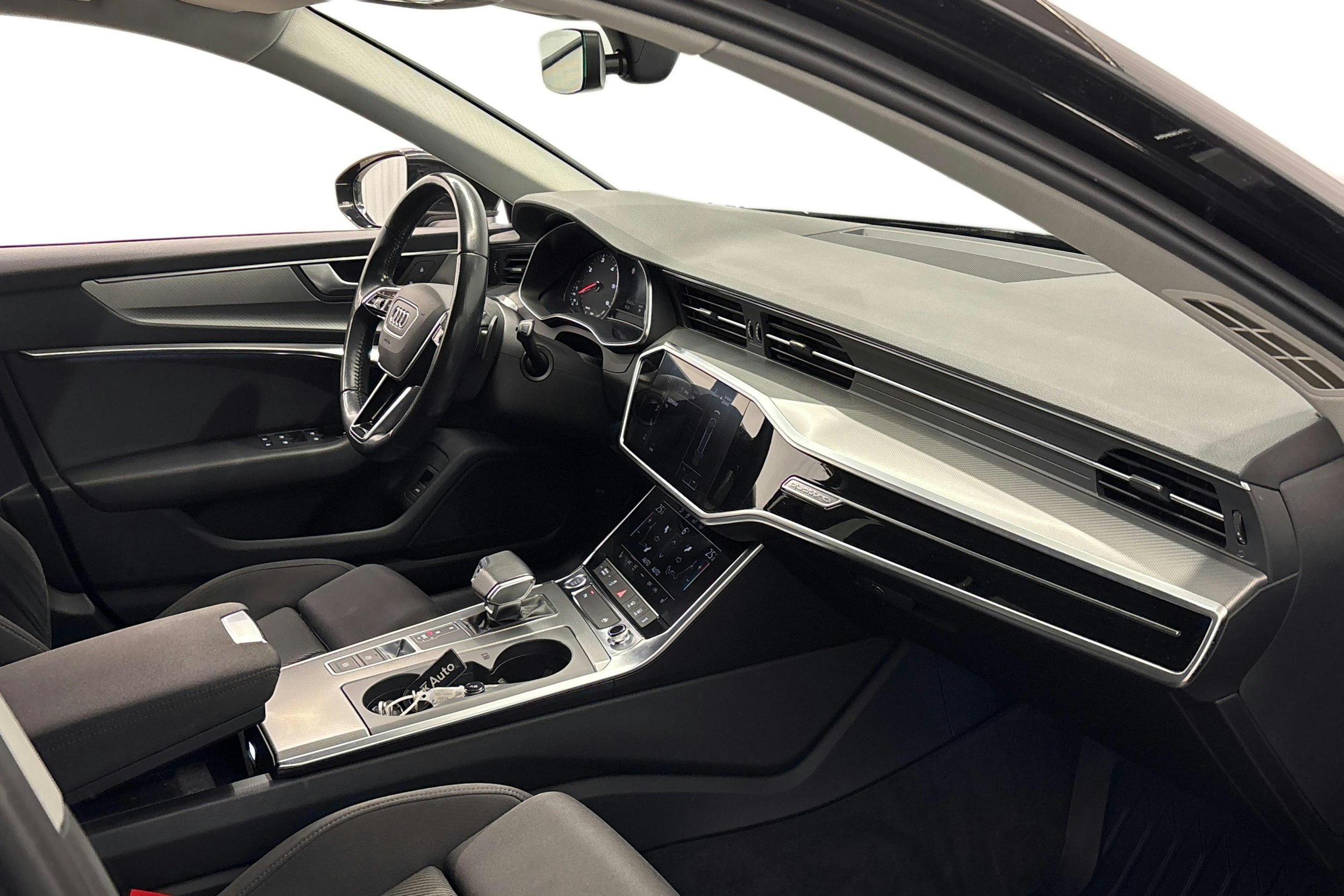 harmaa Audi A6 2020 kuva 10.