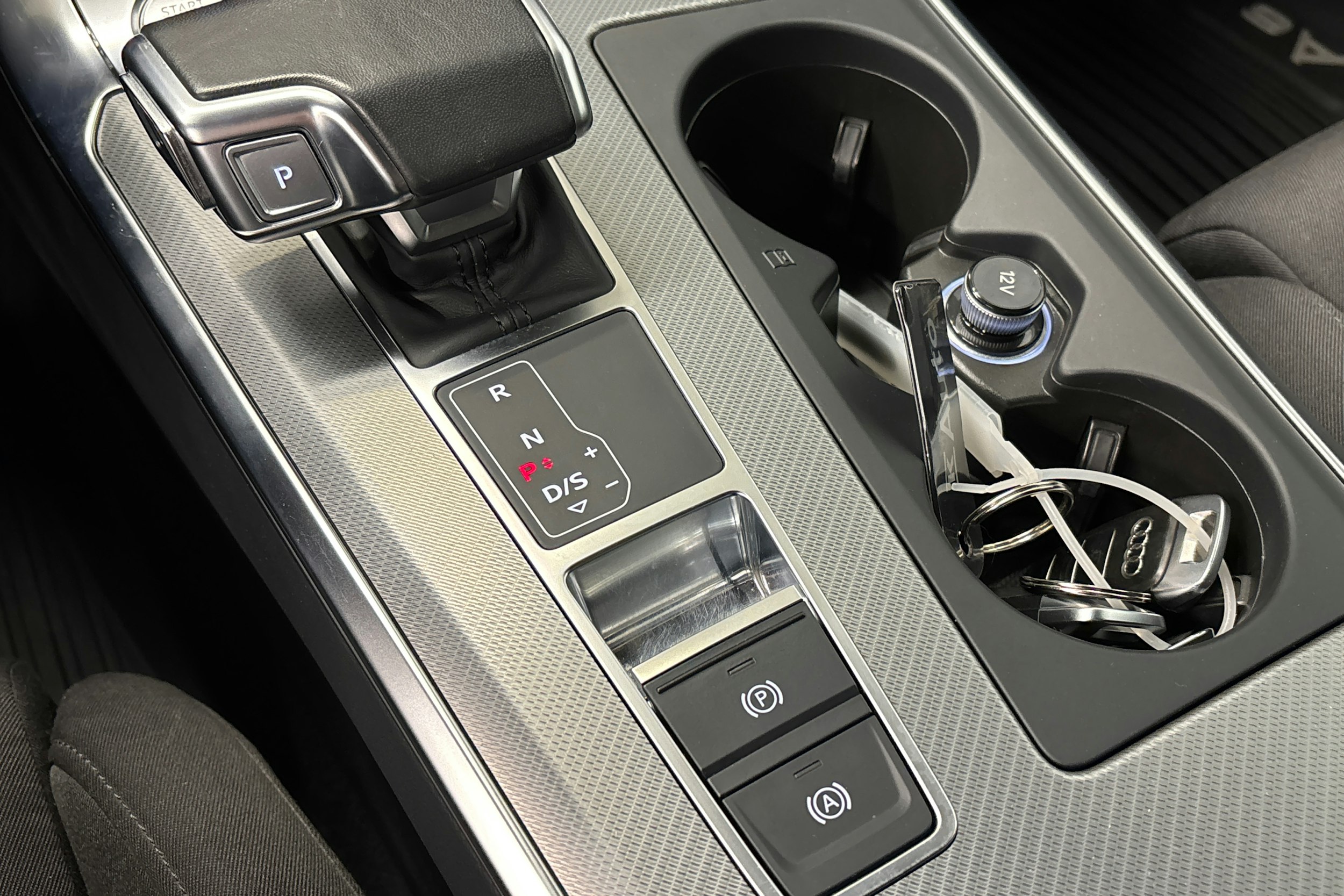 harmaa Audi A6 2020 kuva 26.