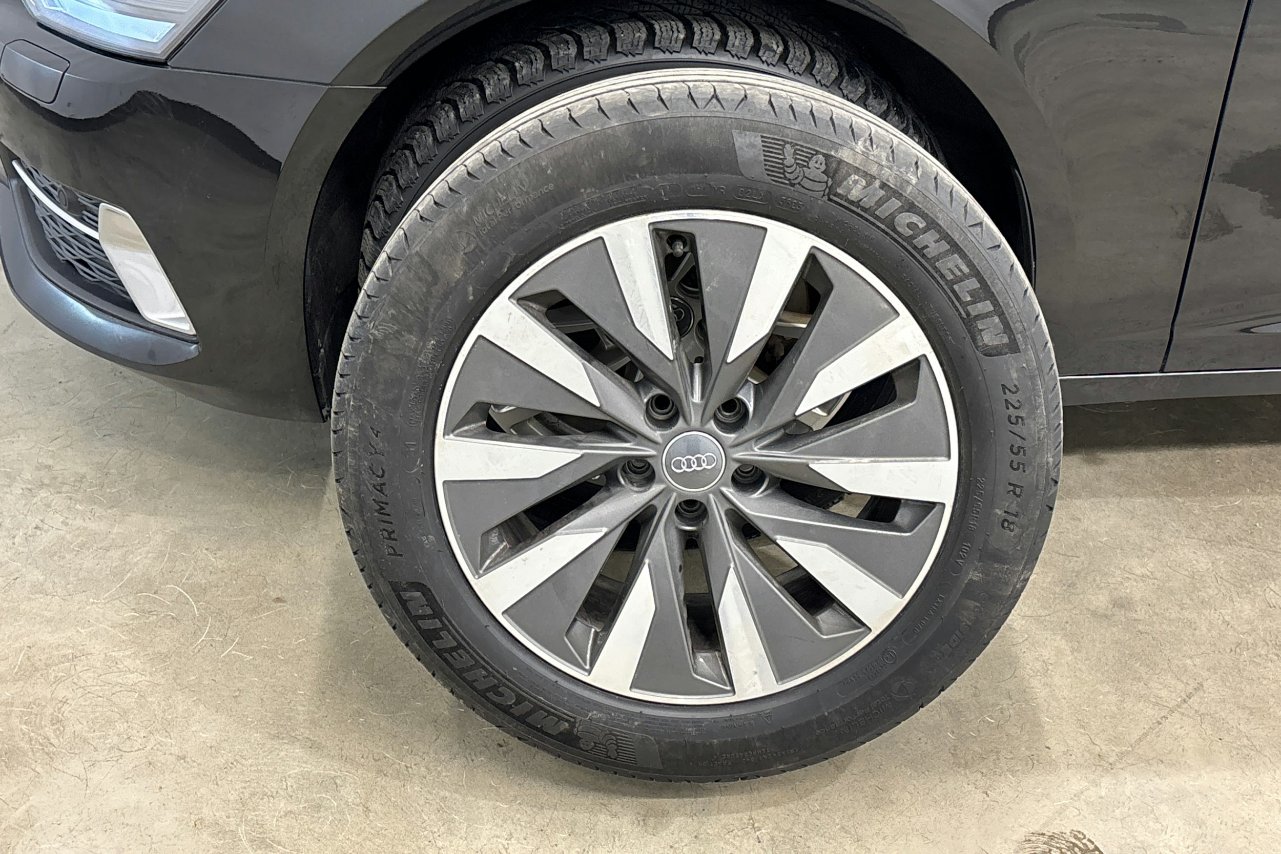 harmaa Audi A6 2020 kuva 35.