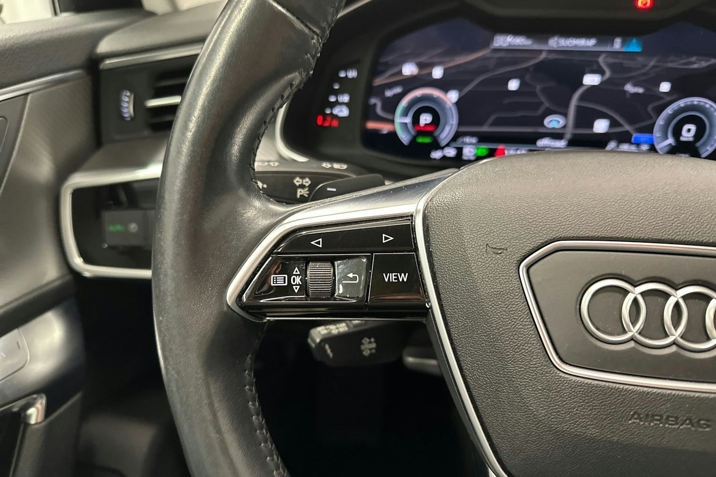musta Audi A6 2020 kuva 15.