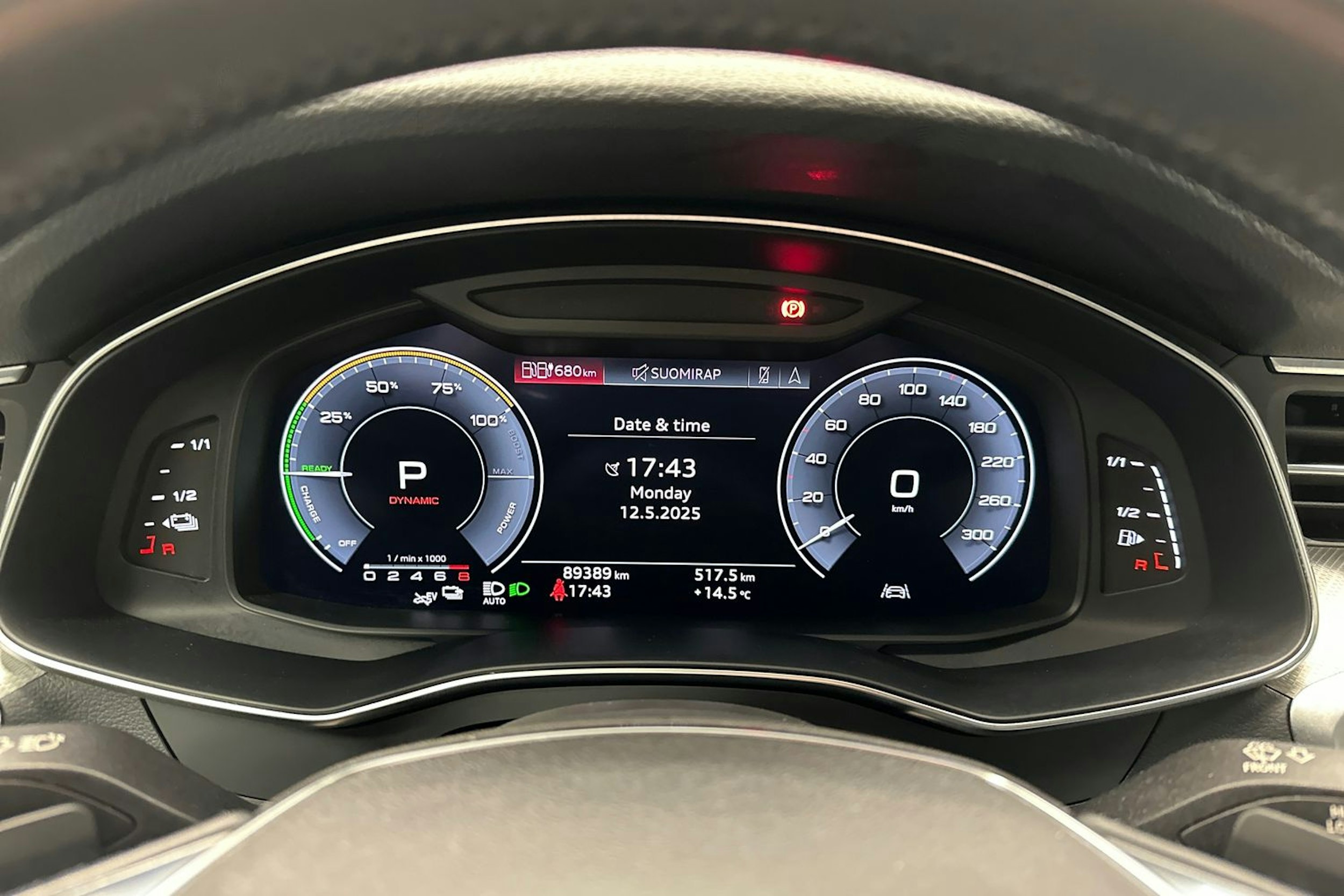musta Audi A6 2020 kuva 19.