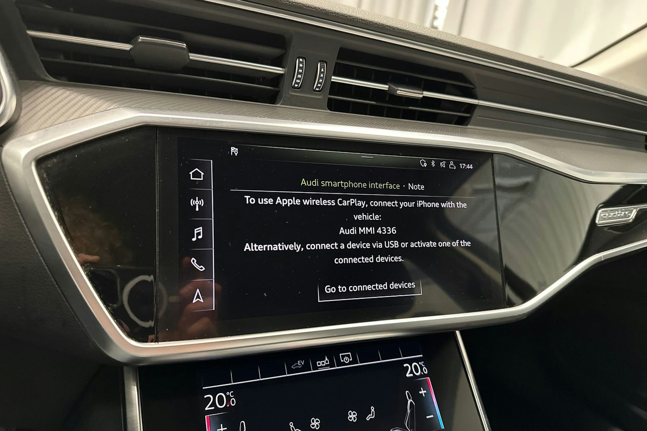 musta Audi A6 2020 kuva 24.