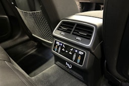 musta Audi A6 2020 kuva 33.
