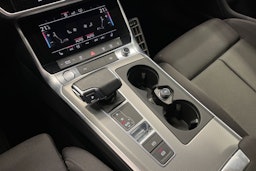 Valkoinen Audi A6 2020 kuva 22.