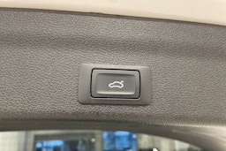 Valkoinen Audi A6 2020 kuva 29.