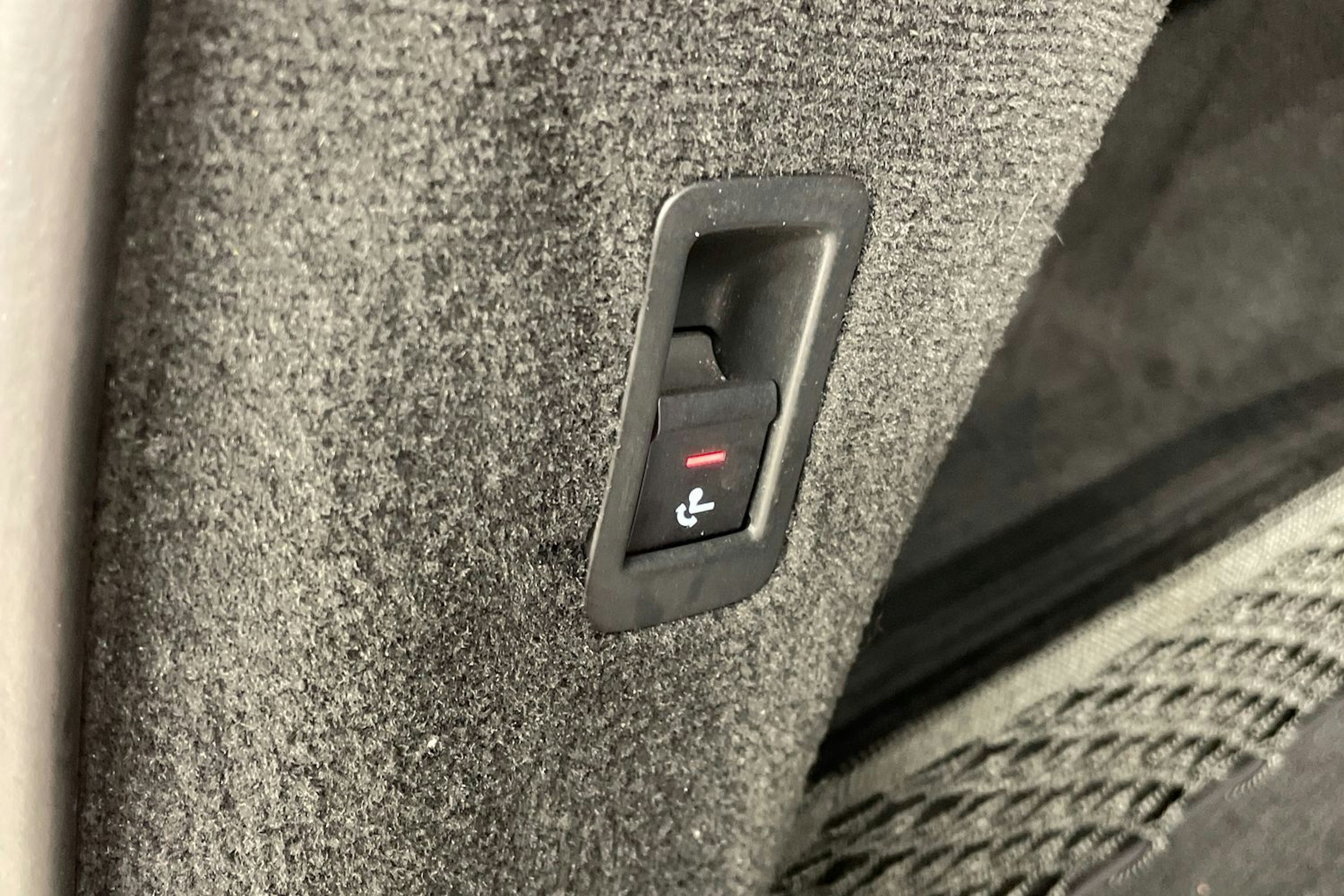 Valkoinen Audi A6 2020 kuva 31.