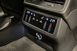 Valkoinen Audi A6 2020 kuva 33.