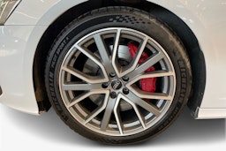 valkoinen Audi A6 2020 kuva 11.