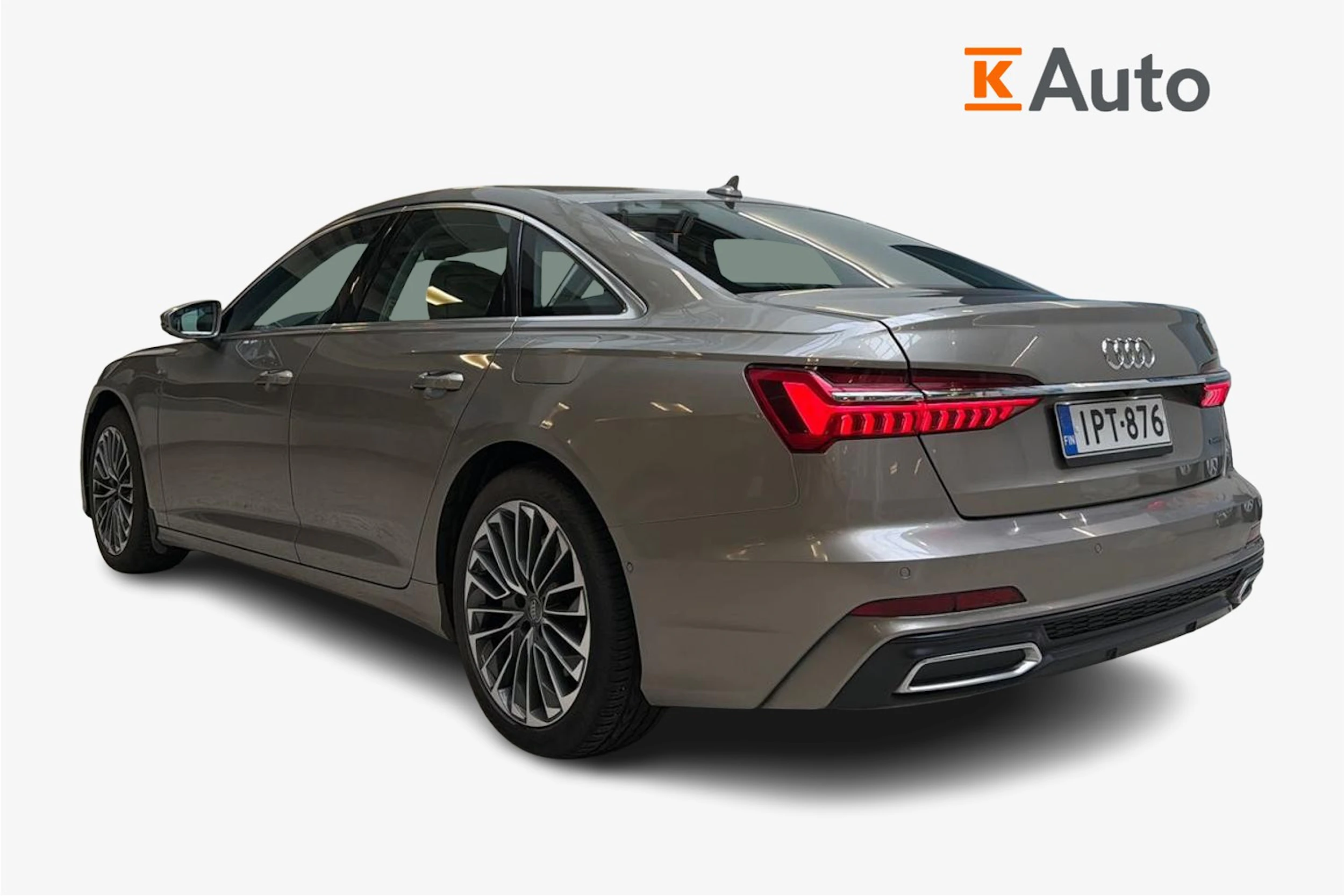 ruskea (beige) Audi A6 2020 kuva 2.