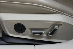 ruskea (beige) Audi A6 2020 kuva 12.