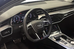 Musta Audi A6 2020 kuva 3.