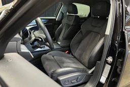 Musta Audi A6 2020 kuva 15.