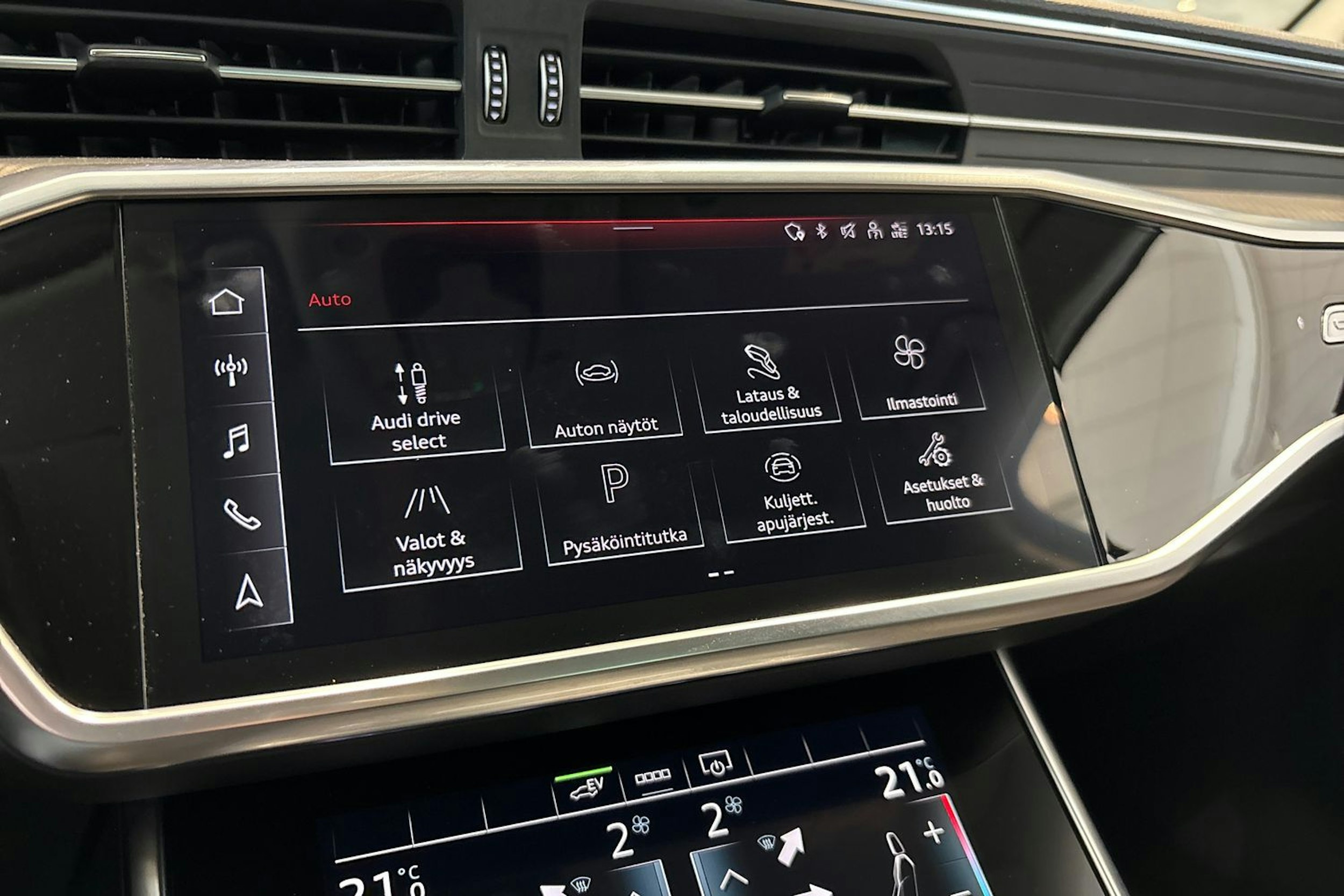 Musta Audi A6 2020 kuva 25.