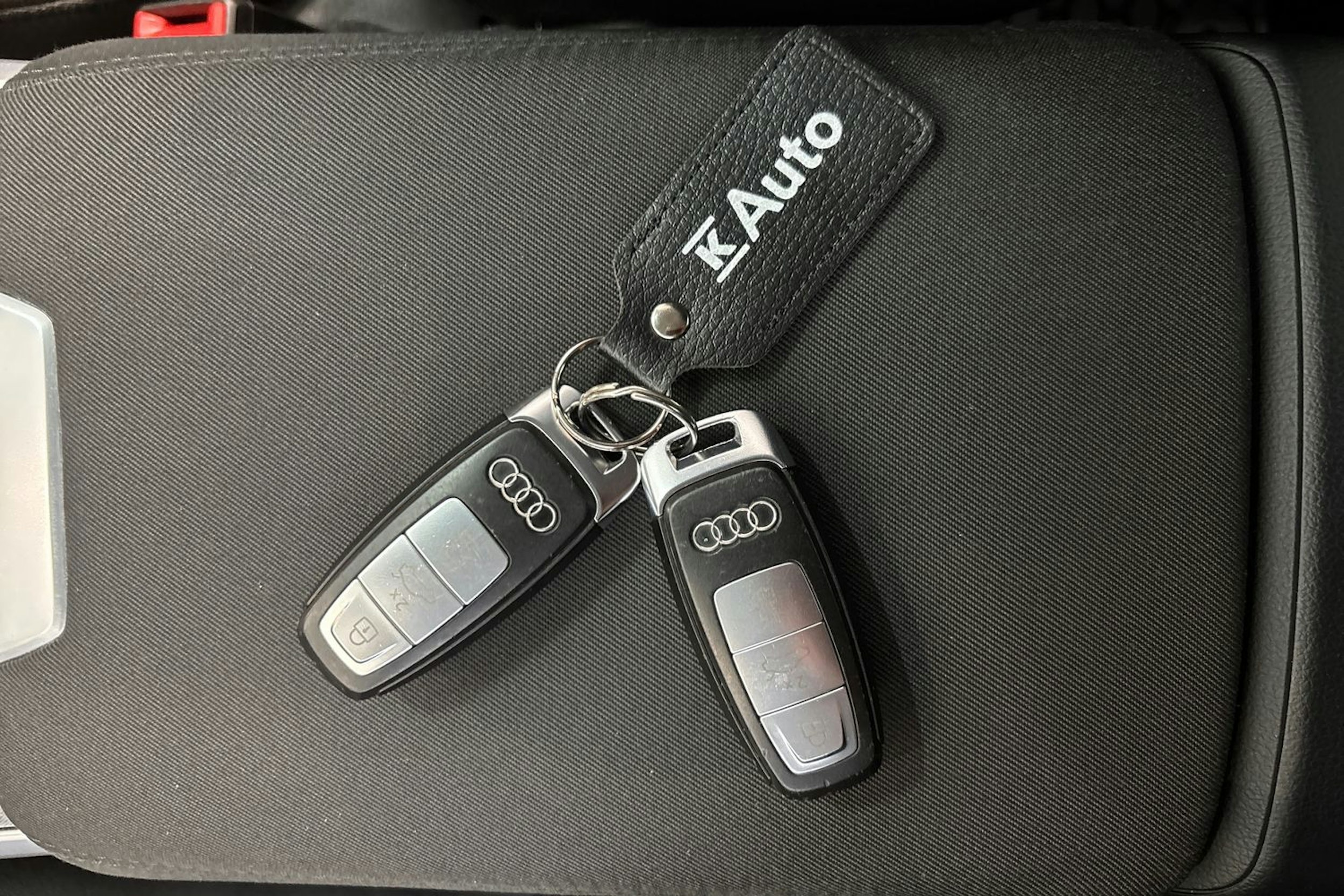 Musta Audi A6 2020 kuva 28.