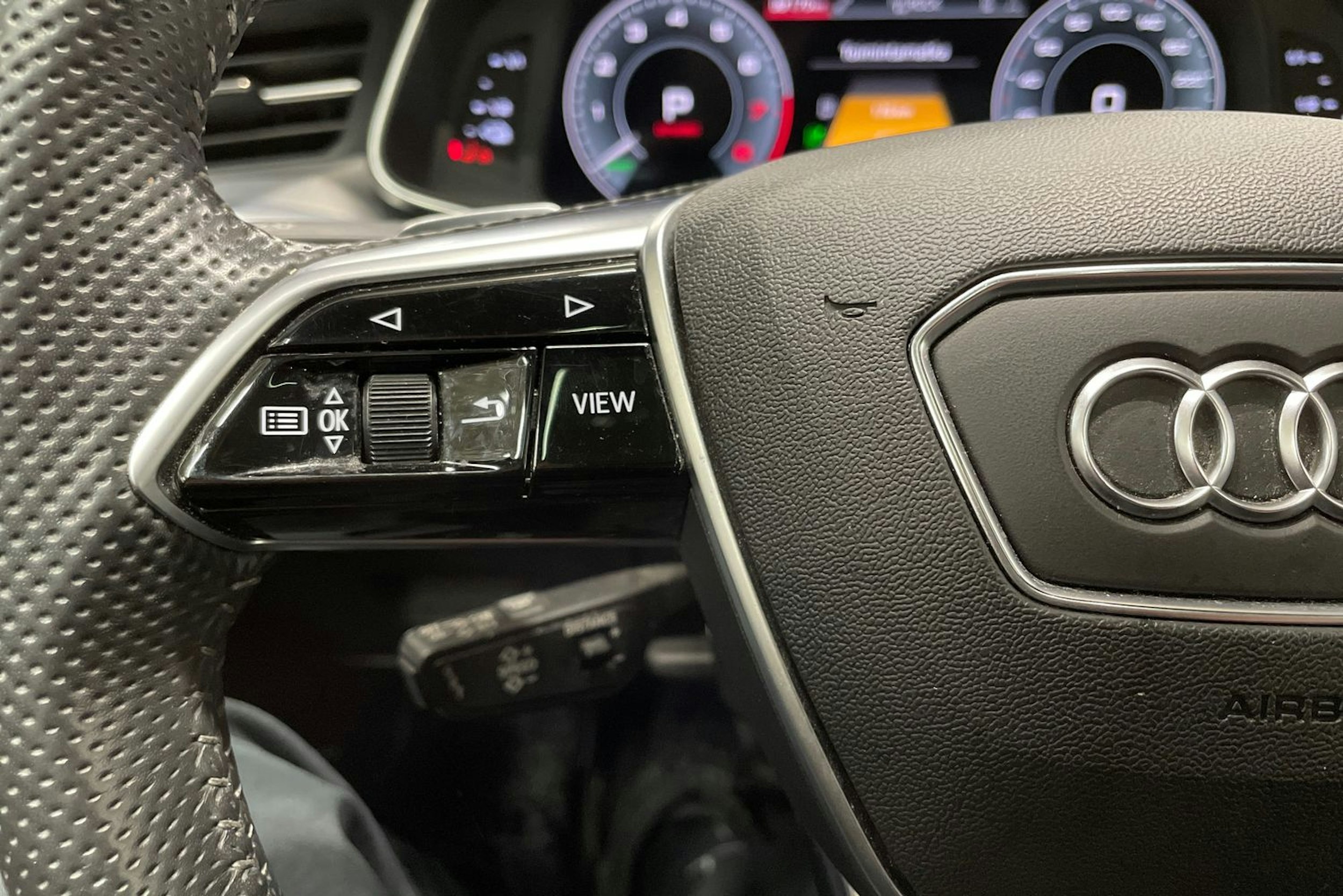 met. harmaa Audi A6 2020 kuva 27.