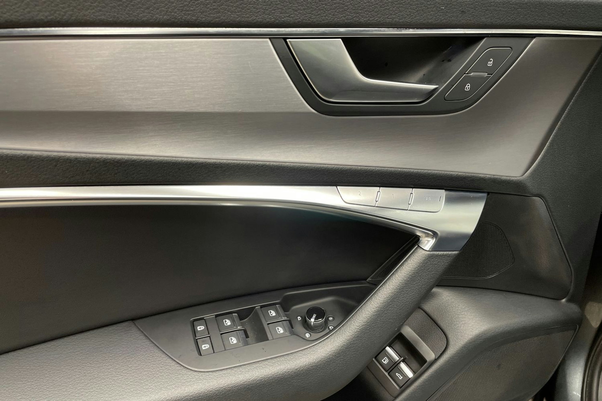 met. harmaa Audi A6 2020 kuva 30.