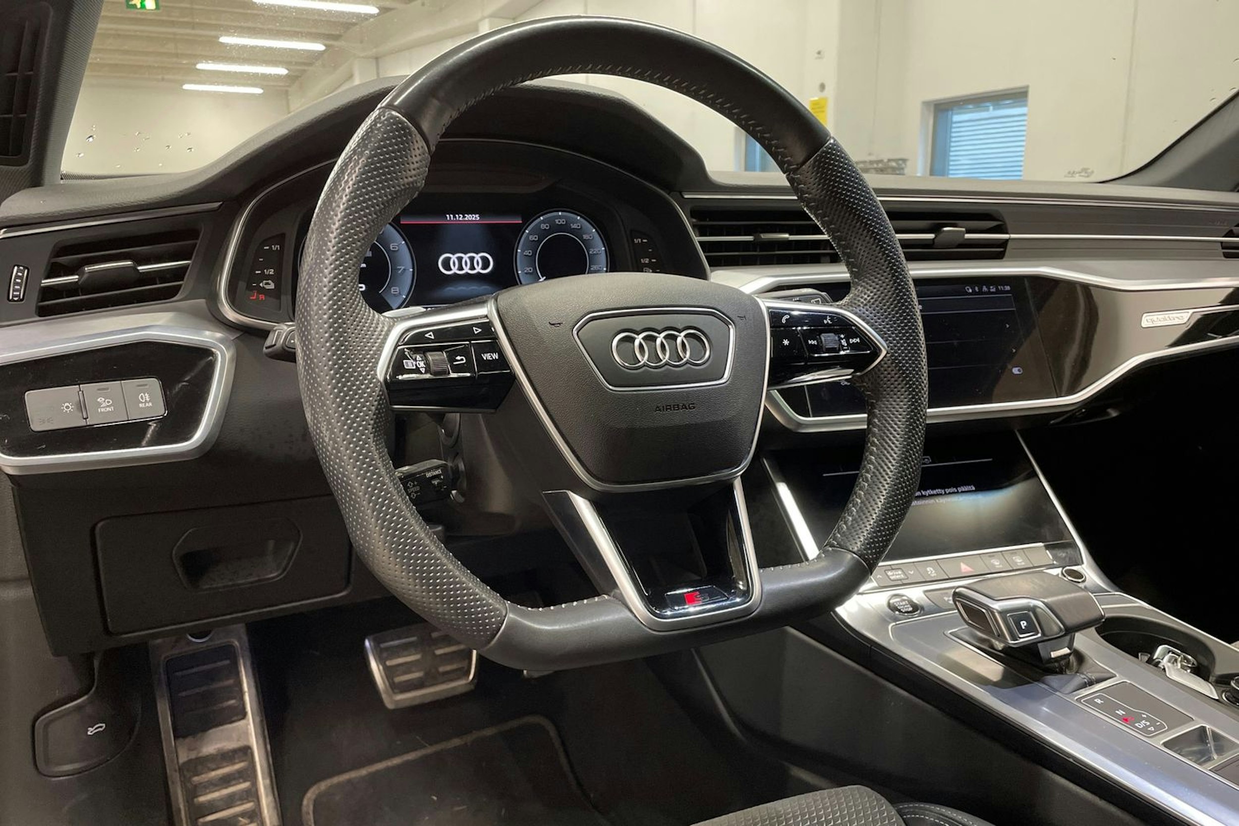 met. harmaa Audi A6 2020 kuva 33.