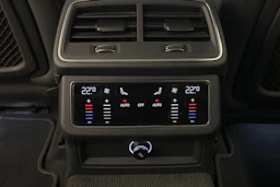 valkoinen Audi A6 2020 kuva 14.