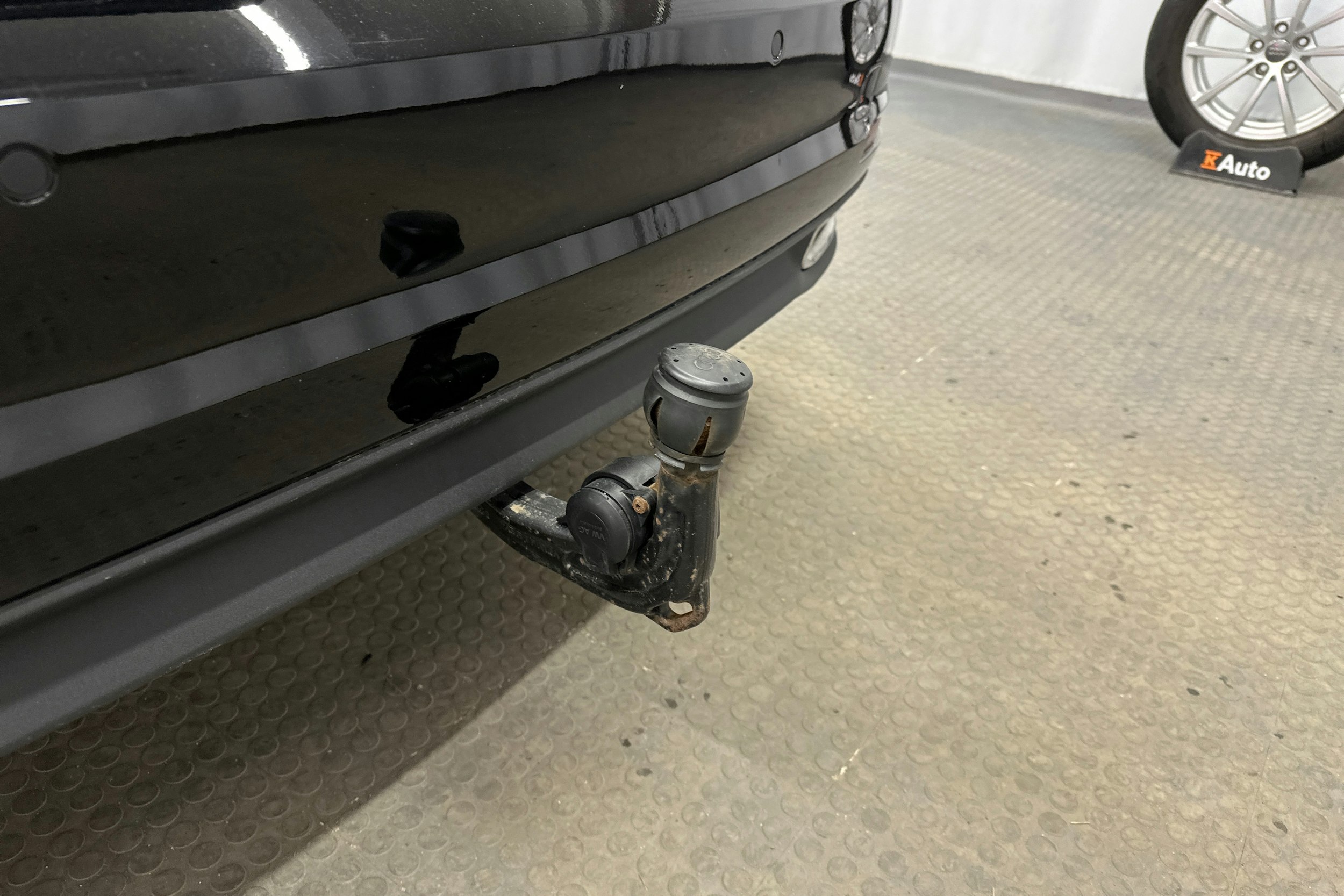 musta Audi A6 2020 kuva 27.