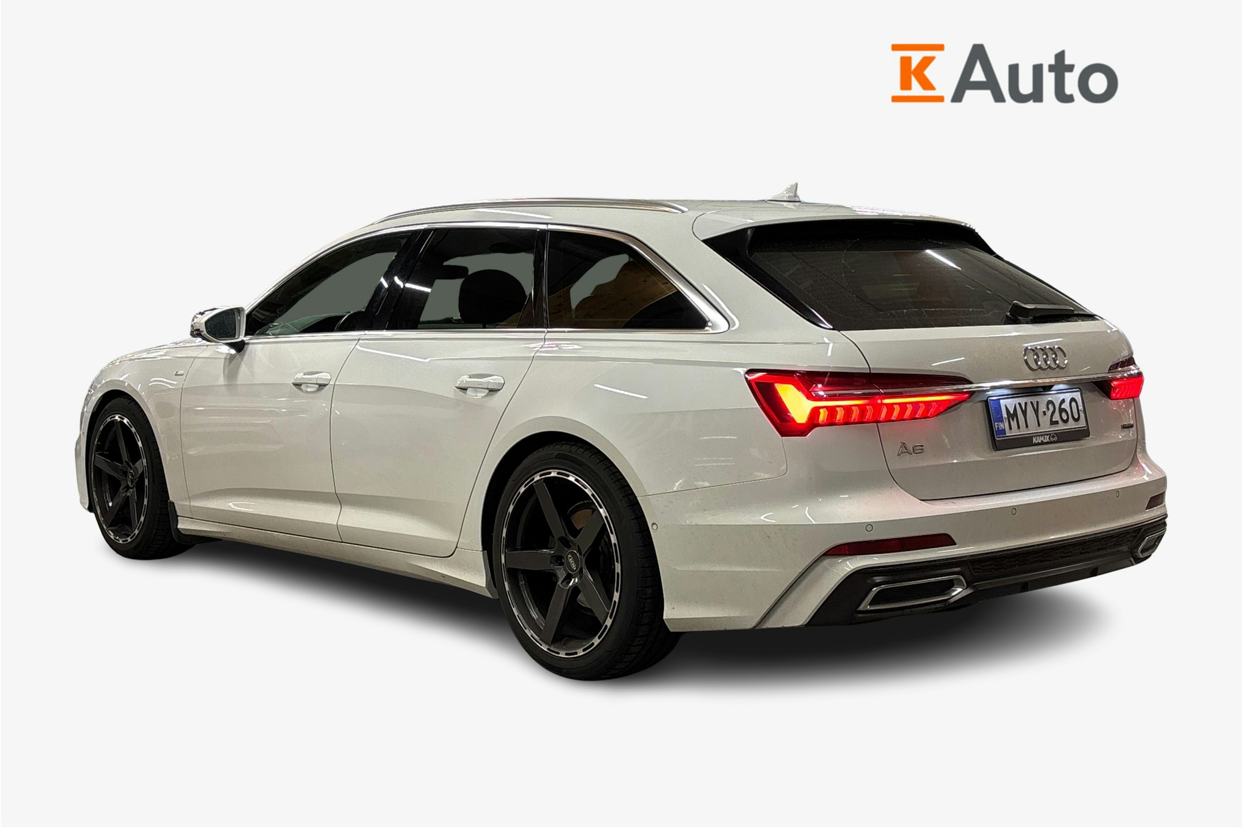valkoinen Audi A6 2020 kuva 3.