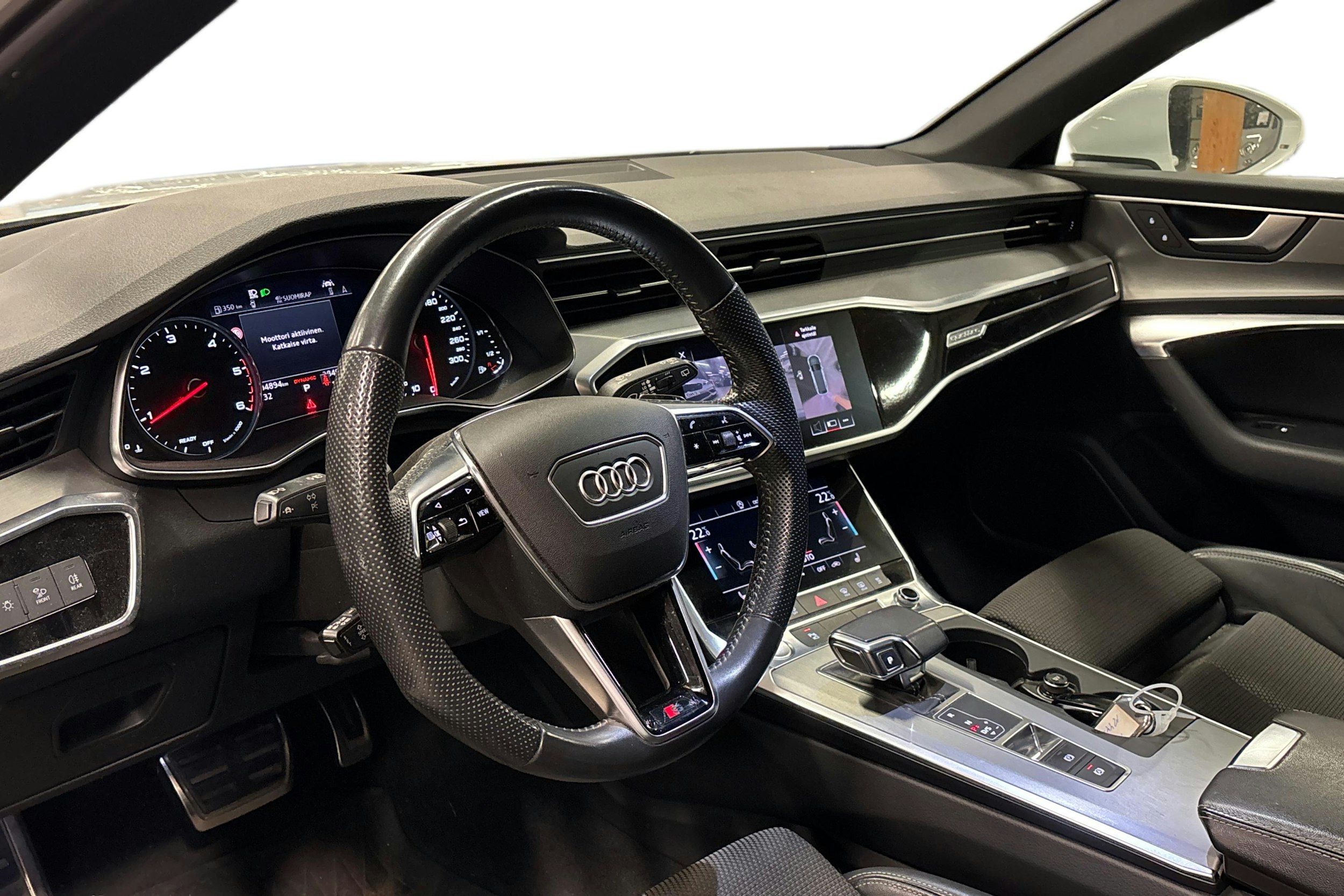valkoinen Audi A6 2020 kuva 4.