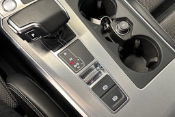 valkoinen Audi A6 2020 kuva 28.