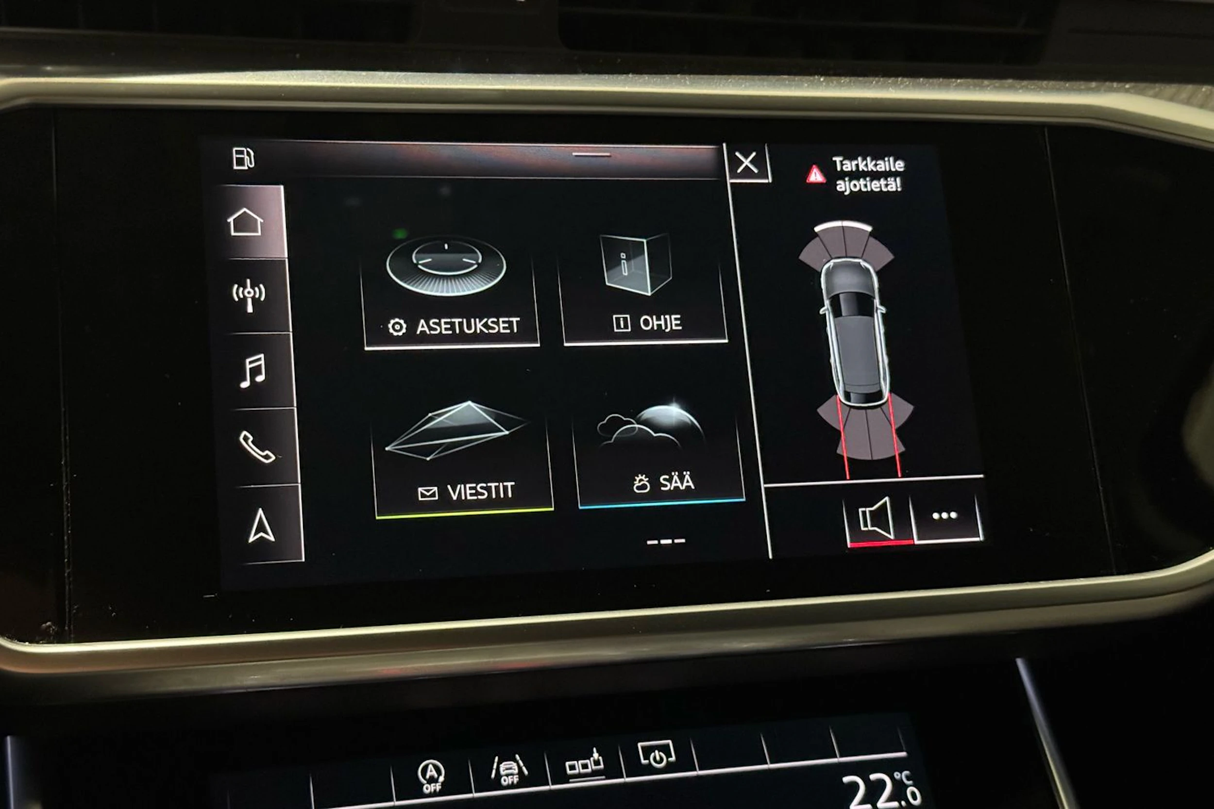 musta Audi A6 2020 kuva 22.