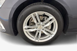sininen Audi A6 2020 kuva 9.